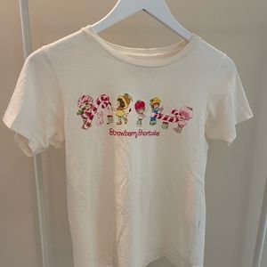 Strawberry Shortcake graphic tee